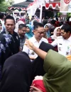 WhatsApp Image 2025-10-22 at 12.15.20 Wali Kota Pontianak Edi Rusdi Kamtono meninjau kegiatan pasar murah dalam rangka HUT ke-254 Pontianak.