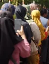 WhatsApp Image 2025-10-27 at 10.44.21 Wali Kota Pontianak Edi Rusdi Kamtono menyapa warga yang tengah mengantre untuk membeli paket sembako murah di Operasi Pasar Murah yang digelar di Kecamatan Pontianak Timur.