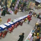 WhatsApp Image 2025-10-27 at 20.39.47 Suasana Pusat Kuliner Malam di Pasar Tengah menjadi destinasi baru bagi penikmat kuliner.