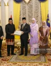 WhatsApp Image 2025-10-28 at 14.28.59 (1) Konsul Jenderal RI Abdullah Zulkifli bersama Yang di-Pertua Negeri Sarawak, Tun Dr Wan Junaidi Tuanku Jaafar, di Astana Negeri Kuching.