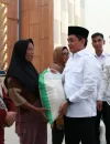WhatsApp Image 2025-10-29 at 11.56.52 Wakil Wali Kota Pontianak Bahasan menyerahkan secara simbolis bantuan cadangan pangan beras kepada warga penerima manfaat di wilayah Kecamatan Pontianak Utara dan Timur.