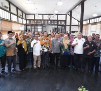 Wali Kota Pontianak Edi Rusdi Kamtono membuka Musyawarah Daerah LPM Kota Pontianak.