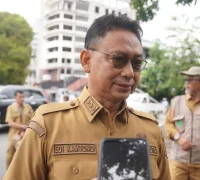 Wali Kota Pontianak Edi Rusdi Kamtono minta pemilik bangunan memperhatikan kondisi gedung atau rukonya.