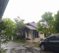 Kondisi hujan sejak pagi di Kota Pontianak pada Rabu, 12 November 2025.