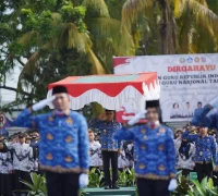 Suasana upacara peringatan HUT ke-54 KORPRI di depan Kantor Wali Kota Pontianak.