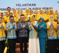 ⁠Wali Kota Pontianak Edi Rusdi Kamtono melantik pengurus Pokja Bunda PAUD Kota Pontianak periode 2025-2030.