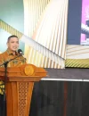 Gubernur Kalimantan Barat, Ria Norsan, menyampaikan apresiasi atas prestasi Kabupaten Mempawah dalam penyerapan tenaga kerja pada acara penerimaan Penghargaan Nasional Program Strategis di Pontianak, Senin (1/12/2025).