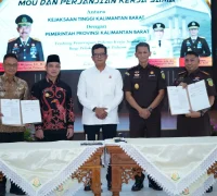 Wali Kota Pontianak Edi Rusdi Kamtono bersama kepala daerah se-Provinsi Kalbar meneken MoU penerapan pidana kerja sosial yang akan berlaku mulai tahun 2026.