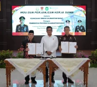 Gubernur Kalbar Ria Norsan dan Kajati Emilwan Ridwan menandatangani MoU pemidanaan modern dan humanis di Aula Kejati Kalbar Pontianak.
