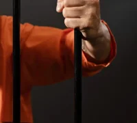 Ilustrasi - Pemuda Landak dijatuhi hukuman penjara dan cambuk di Pengadilan Sarawak karena masuk Malaysia tanpa dokumen.