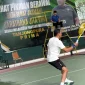 Tim Pemkot Pontianak berhasil unggul dengan skor 9 - 7 atas Tim Bulog pada Open Turnamen Tenis Lapangan Pelti Kalbar.