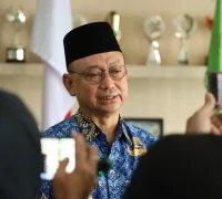 Wali Kota Pontianak Edi Rusdi Kamtono menerbitkan surat edaran terkait larangan pesta kembang api pada malam menyambut Tahun Baru 2026 sebagai bentuk empati terhadap masyarakat di beberapa daerah yang mengalami bencana alam.