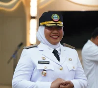 Camat Pontianak Selatan Wulanda Anjaswari prioritaskan upaya mitigasi bencana banjir rob.