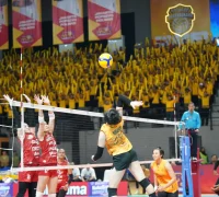 Para atlet tengah berlaga pada Proliga 2026 di GOR Terpadu Ayani.