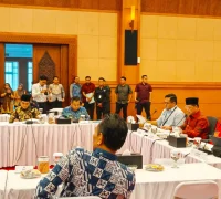 Wakil Wali Kota Pontianak Bahasan menyampaikan paparan pada High Level Meeting TPID Provinsi Kalbar.