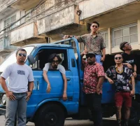 Potret Grup Orkes Bahagia asal Kota Pontianak dengan formasi lengkap.