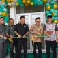 Wali Kota Pontianak Edi Rusdi Kamtono bersama jajaran Forkopimda menggunting pita menandai diresmikannya Puskesmas Parit H Husin II.