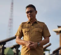 Wali Kota Pontianak Edi Rusdi Kamtono mengimbau pelaku usaha hiburan mematuhi aturan jam operasional selama bulan suci Ramadan 1447 H.