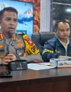 Kapolresta Pontianak Kota saat konferensi pers pengungkapan kasus kekerasan seksual anak di Pontianak Barat.
