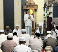Wali Kota Pontianak Edi Rusdi Kamtono menyampaikan tausiyah singkat dalam rangkaian Safari Ramadan.