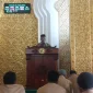 Sekretaris Daerah Kota Pontianak Amirullah menyampaikan tausiyah singkat usai Salat Zuhur berjemaah di Masjid Al Khalifah Kantor Wali Kota.