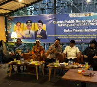 Wali Kota Pontianak Edi Rusdi Kamtono saat menjadi pembicara pada Diskusi Publik Anak Muda dan Pengusaha Kota Pontianak.