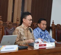 Wali Kota Pontianak Edi Rusdi Kamtono membuka FGD Asumsi dan Kerangka Ekonomi Makro Kota Pontianak.