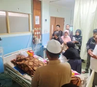 Jenazah santri Pondok Pesantren Labbaik Indonesia (Putra), Sungai Kakap, Irfan Zaki Azizi yang meninggal dunia setelah sempat menjalani perawatan di rumah sakit.