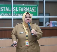 dr Eva Nurfarihah, Sp. THT-KL, MKes saat menyampaikan edukasi bertema 'Komunitas Menjaga Kesehatan Pendengaran Anak'.