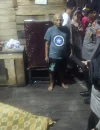 Petugas kepolisian melakukan olah TKP penemuan jenazah pria di kawasan Pontianak Timur.