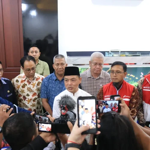 Gubernur Kalbar memastikan stok BBM aman untuk masyarakat.