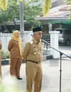 Sekretaris Daerah Kota Pontianak Amirullah memberikan arahan kepada seluruh ASN di lingkungan Kecamatan Pontianak Selatan.