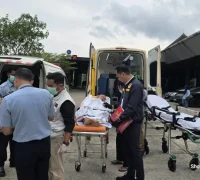 Proses repatriasi WNI dari Malaysia melalui PLBN Aruk Sambas.