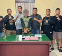 Pelaku pengedar sabu HY diamankan polisi bersama barang bukti di Meliau Sanggau.