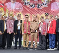 Pembukaan Naik Dango ke-3 di Rumah Radakng Pontianak oleh Wagub Kalbar Krisantus Kurniawan.