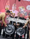 Wakil Gubernur Kalbar Krisantus dan Wali Kota Pontianak Edi Rusdi Kamtono bersama-sama memukul gong menandai dimulainya Naik Dango ke-3 Kota Pontianak 2026.