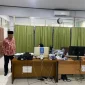 Sekretaris Daerah Kota Pontianak Amirullah melakukan sidak setiap ruang kerja di lingkungan Sekretariat Daerah Kota Pontianak untuk memastikan pelaksanaan WFH sudah sesuai ketentuan.