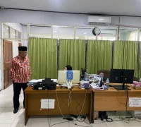 Sekretaris Daerah Kota Pontianak Amirullah melakukan sidak setiap ruang kerja di lingkungan Sekretariat Daerah Kota Pontianak untuk memastikan pelaksanaan WFH sudah sesuai ketentuan.