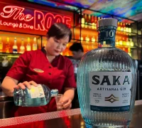 Peluncuran Saka Gin di Pontianak dengan konsep acara lifestyle modern.