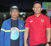 Ketua Harian PASI Kota Pontianak Agus Suryana (kanan).