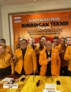 Ratna Ester Lumban Tobing saat konferensi pers Bimteknas Hanura di Pontianak.
