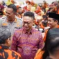 Wali Kota Pontianak Edi Rusdi Kamtono memberikan ucapan selamat kepada pengurus MPC Pemuda Pancasila Kota Pontianak periode 2026-2027 yang baru dilantik.