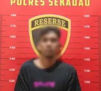 Pelaku pencurian di Sekadau diamankan polisi setelah bobol ventilasi rumah korban.