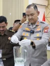 Kapolres Ketapang rilis pengungkapan 32 kasus narkoba dengan 53 tersangka.