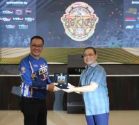Gubernur Kalbar Ria Norsan menyambut rombongan VOID Indonesia di Pendopo Gubernur Pontianak jelang touring lintas negara.