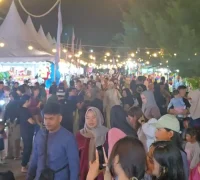 Suasana pelaksanaan PRP 2026 di Rumah Radakng Pontianak yang dipadati pengunjung dan stand UMKM.