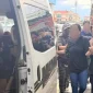 Petugas Imigrasi Malaysia melakukan razia rumah makan di Kuching dan menahan 18 pekerja Indonesia.