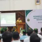 Wali Kota Pontianak Edi Rusdi Kamtono saat menjadi pembicara utama dalam penutupan Intermediate Training atau Latihan Kader II dan Latihan Khusus KOHATI tingkat Nasional HMI Cabang Pontianak 2026 di Aula Rumah Dinas Wali Kota Pontianak, Minggu (17/5/2026) malam.