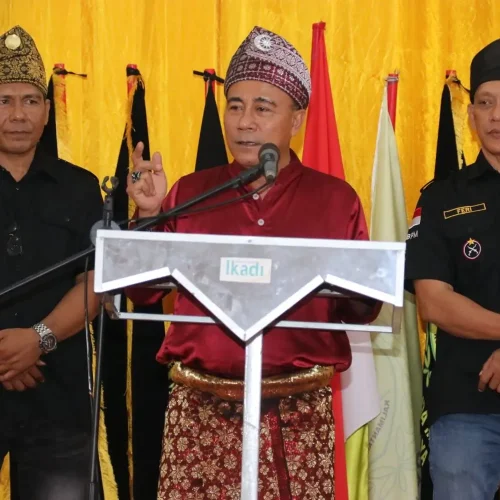 Wakil Gubernur Kalbar Krisantus Kurniawan saat memberikan sambutan dalam pelantikan DPD Barisan Pemuda Melayu Kabupaten/Kota se-Kalimantan Barat di Pontianak.