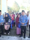 Wakil Wali Kota Pontianak Bahasan membuka Operasi Pasar Murah Jelang Iduladha di Halaman Kantor Camat Tenggara, Rabu (20/5/2026).